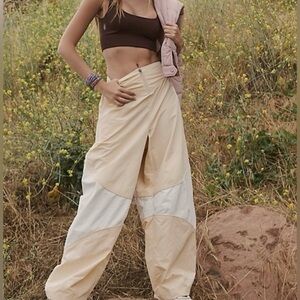 Free People Movement High Five Pants NWOT Size Medium